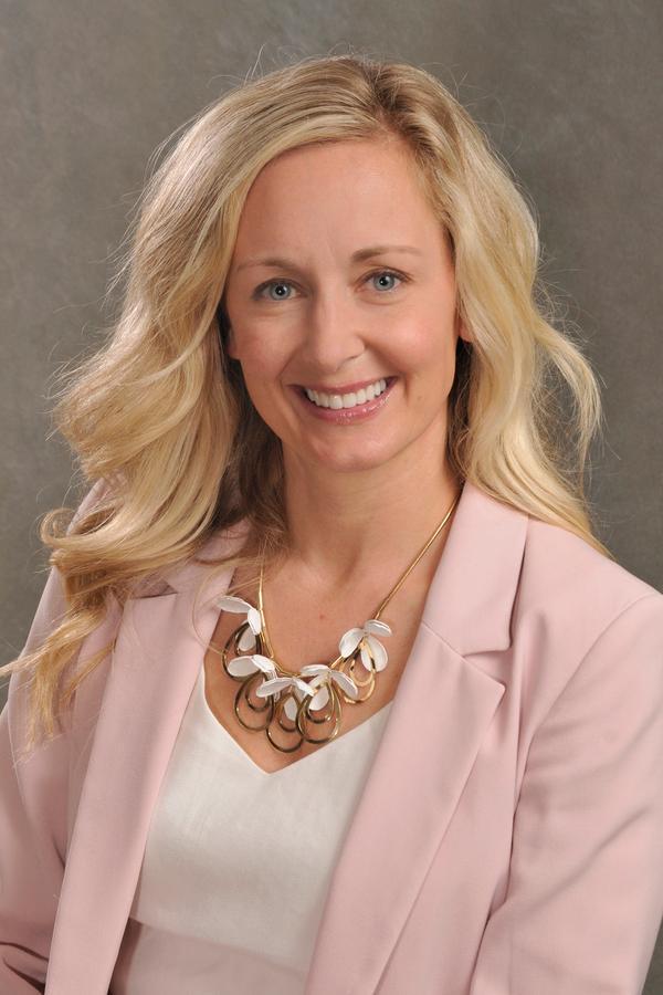Amanda M Johnson - Financial Advisor in Granville, OH