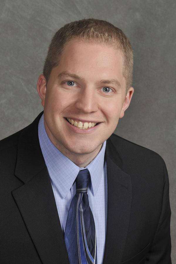 Andrew M Dietz - Financial Advisor in Carlisle, IA