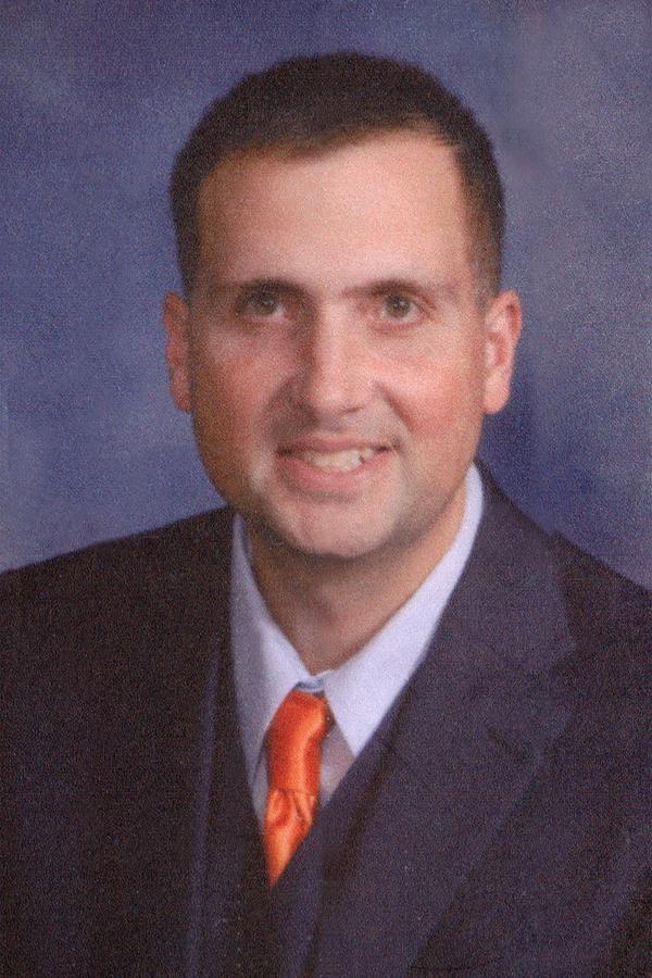 Paul E Kolpin - Financial Advisor in Grinnell, IA