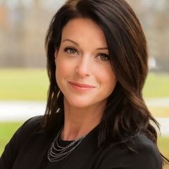 Samantha Young - Realtor in Portage, MI