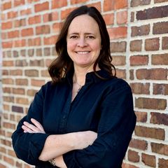 Hilary Masters in Chariton, IA