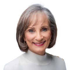 Karen Komo - Realtor in Chantilly, VA