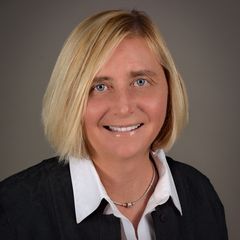 Reyna Moore - Real Estate Agent in Houston, TX