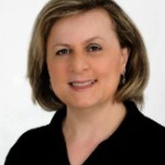 Mitra Hakimi - Broker in Forest Hills, NY