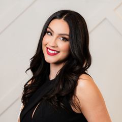 Karla Nevarez - Real Estate Agent in Berwyn, IL