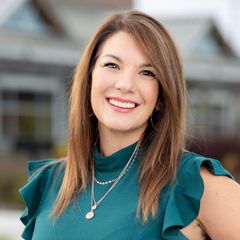Stephanie Cavender - Realtor in Scott Depot, WV