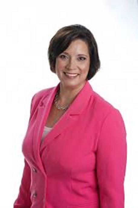 Julie Baumer - Real Estate Salesperson in Grosse Pointe Farms, MI
