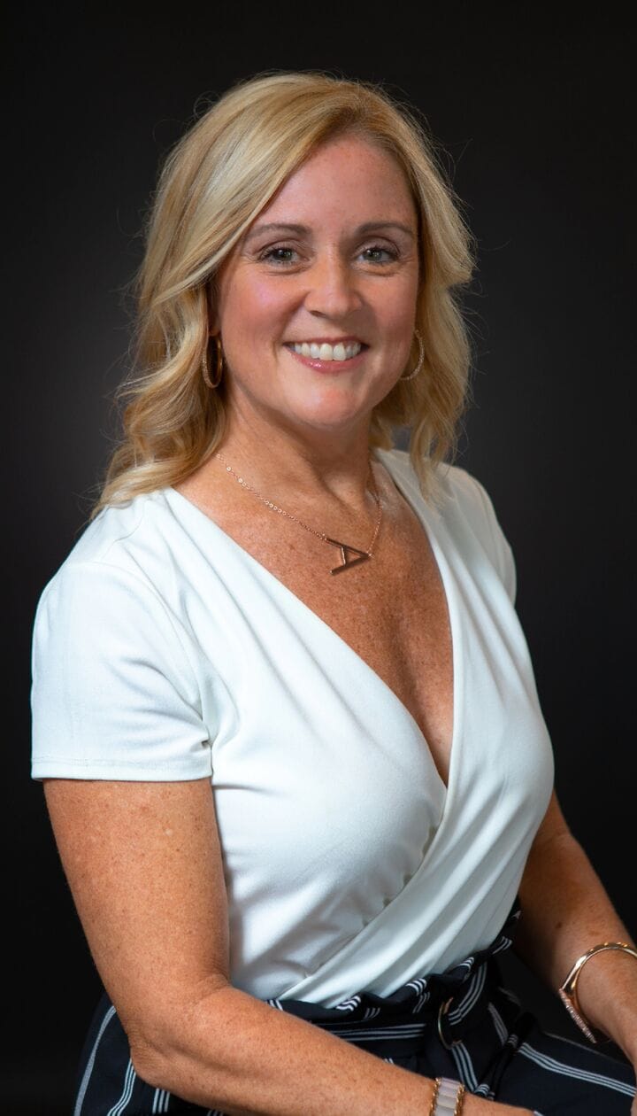 Angela King - Agent in MO