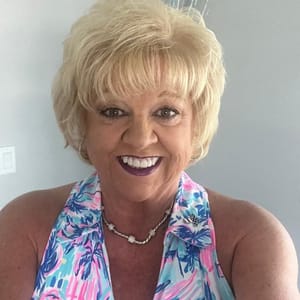 Kathleen Little - Realtor Associate in Tequesta, FL