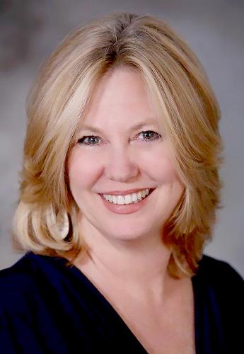 Denise Hoffman - Realtor (R) in Encino, CA
