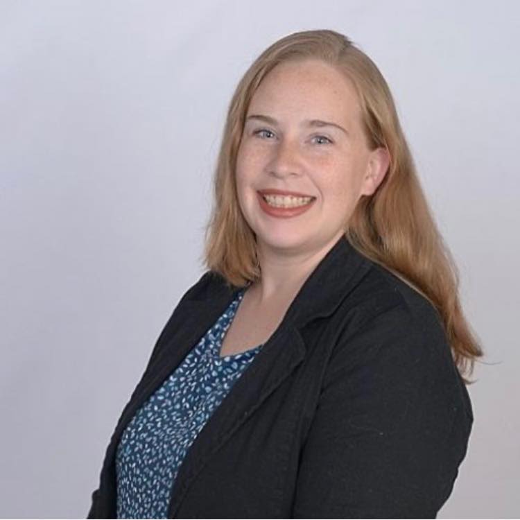 Amanda Alcon in Elk River, MN