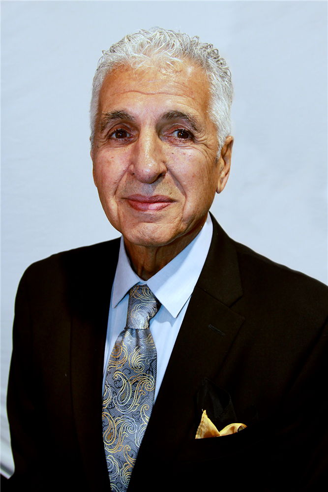 Roger S Canzano in Auburn Hills, MI