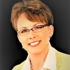 Janet Martin - Principal Broker in Conway, AR