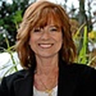 Joanna L Lane - Real Estate Broker in Cutchogue, NY
