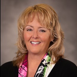 Kelly Parker - Agent in Richland, MI