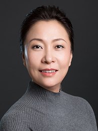 Yu Maggie  Zhang in Kailua Kona, HI