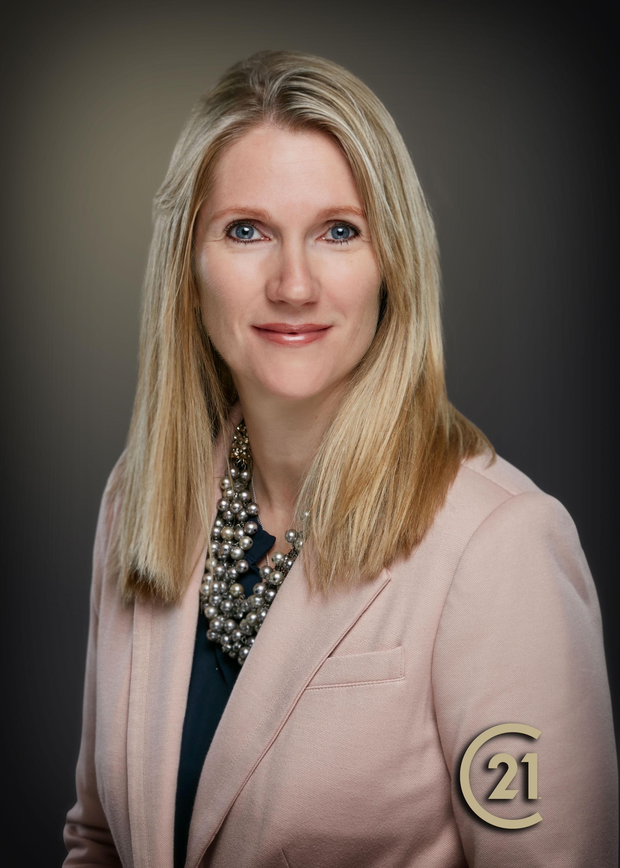 Julia Lilley - Real Estate Broker in Traverse City, MI