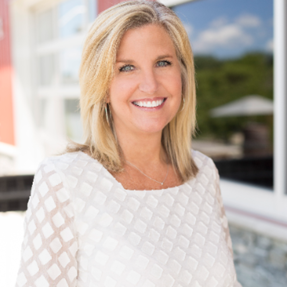 Julie Jones - Realtor in Grand Rapids, MI