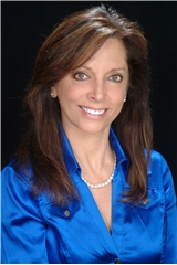 Carol Hall - Sales Associate in San Carlos, CA