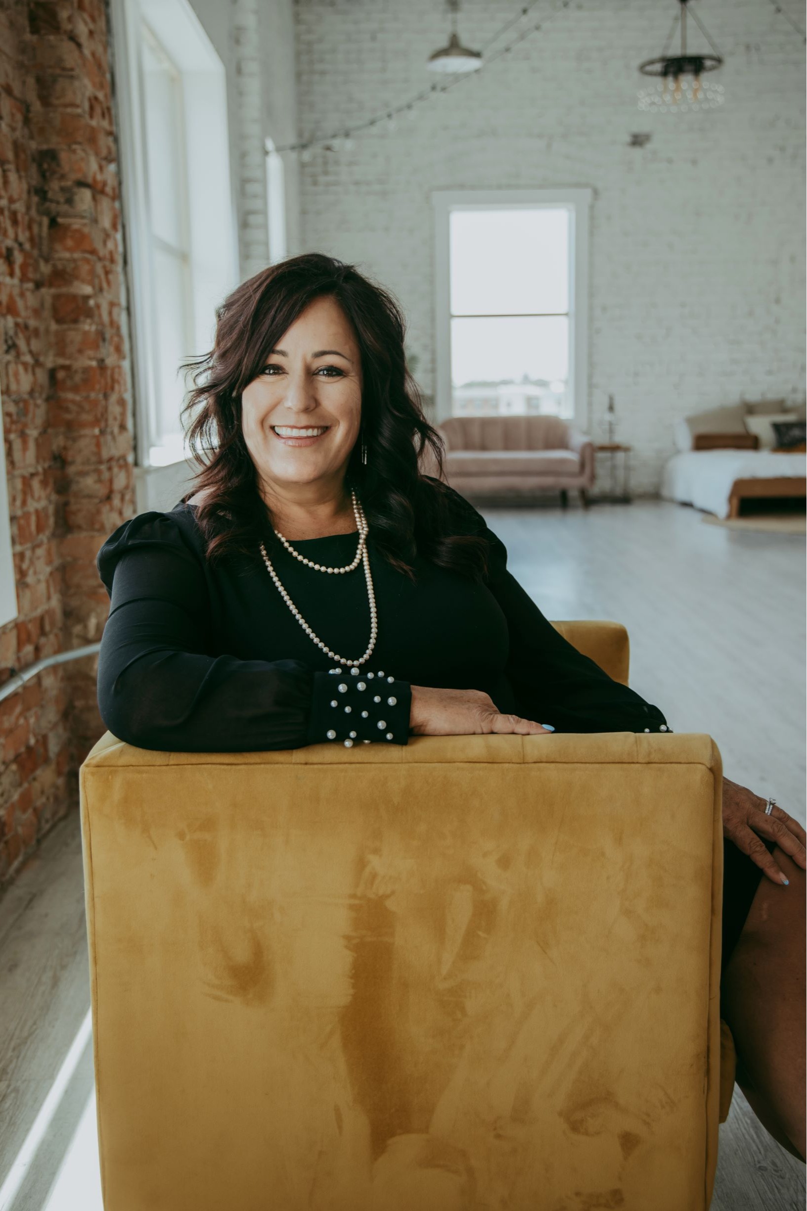 Lori W. Lee - Sales Associate in Ogden, UT