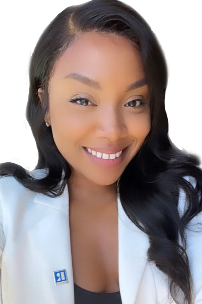 Sydney LaDay - Sales Associate in San Carlos, CA