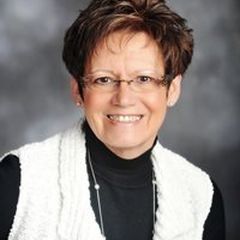 Jeri Hodges - Manager Broker in Beaver, OK