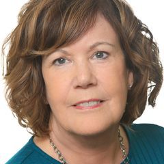 Candace Moore - Realtor At Berarducci Realtors Llc in Plainville, CT