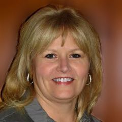 Darla Maxwell - Broker in Grove City, MN