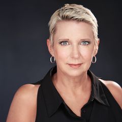 Suzanne Offe - Real Estate Agent in Loveland, CO