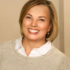 Alison Schneider in St Louis, MO