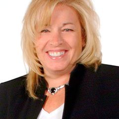 Deborah Capobianco in Brandenton, FL