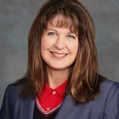 Julie Maddux - Associate Broker in Guntersville, AL
