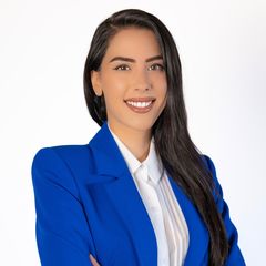 Arena Zeynali - Realtor in Glendale, CA