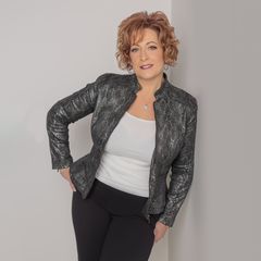 Karen Chenaille in Franklin, TN