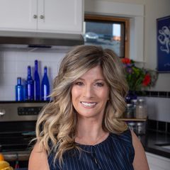 Danielle Nunes - Realtor in San Diego, CA