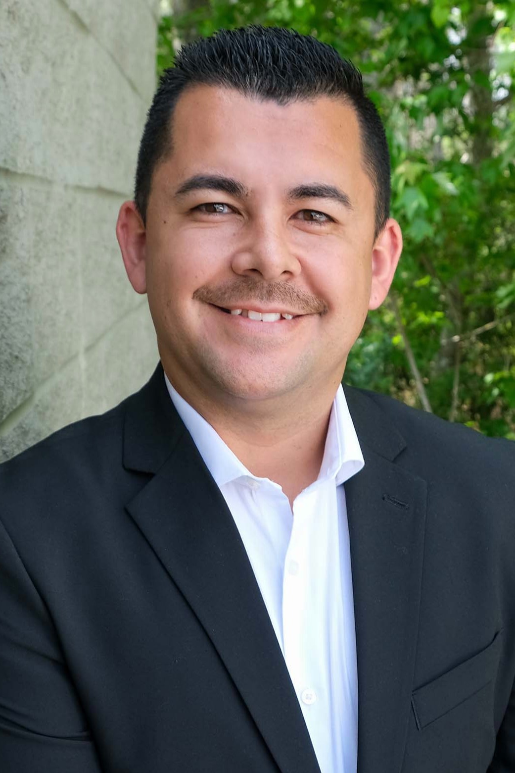 Josh Lee - Sales Associate in Tampa, FL