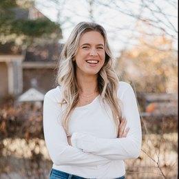 Madelyn Picka - Agent in Minneapolis, MN