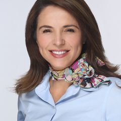 Miriam de la Mora - Broker in Bonita, CA