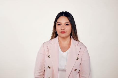 Ariadna Ontiveros - Realtor in NC