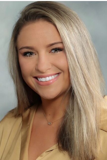 Mandie Biggs - Sales Associate in New Buffalo, MI