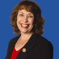 Janet Tunget Realty Executives - Realtor in Darien, IL