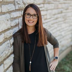 Alecia Valencia - Realtor in St Louis, MO