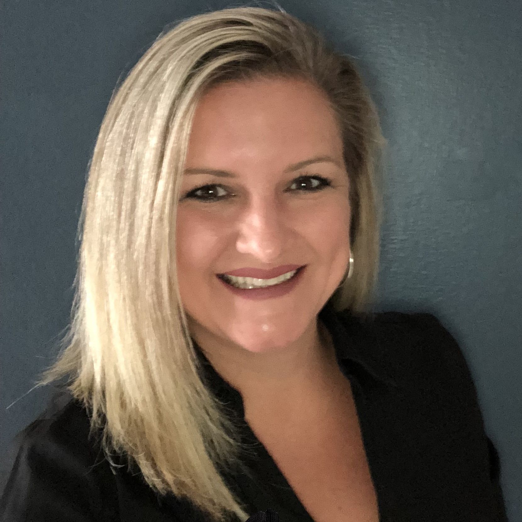 Erin Morris in Woodbury, NY