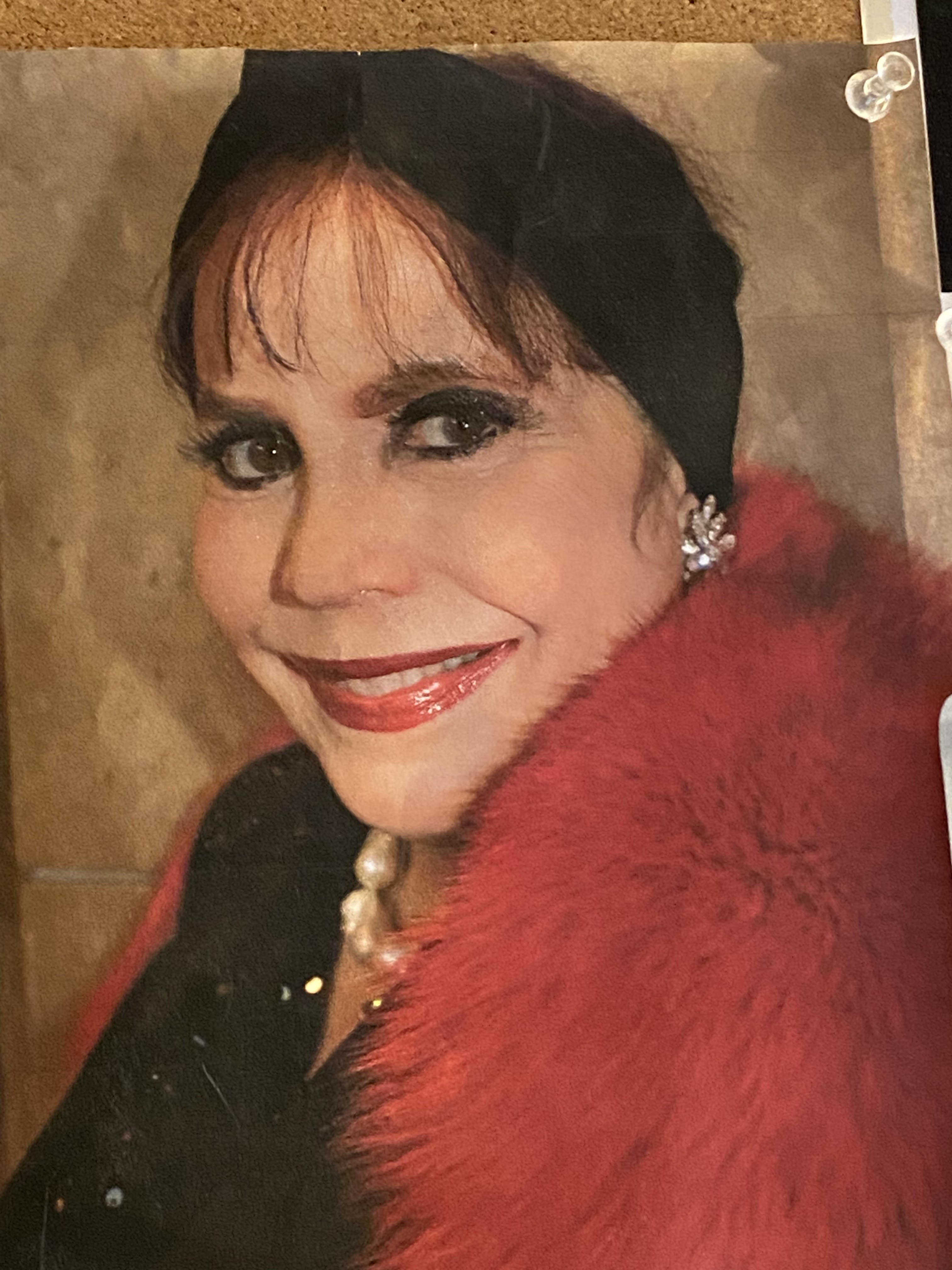 Stephanie Hibler - Sales Associate in Beverly Hills, CA