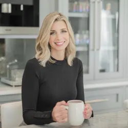 Lisa Strazzeri - Licensed Real Estate Salesperson in Massapequa Park, NY