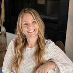 Melanie Jones - Associate Broker in Lancaster, PA