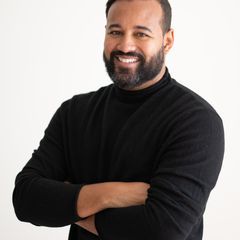 Dennis Medina in Philadelphia, PA