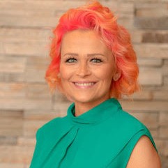 Jenny Holland - Realtor in CA
