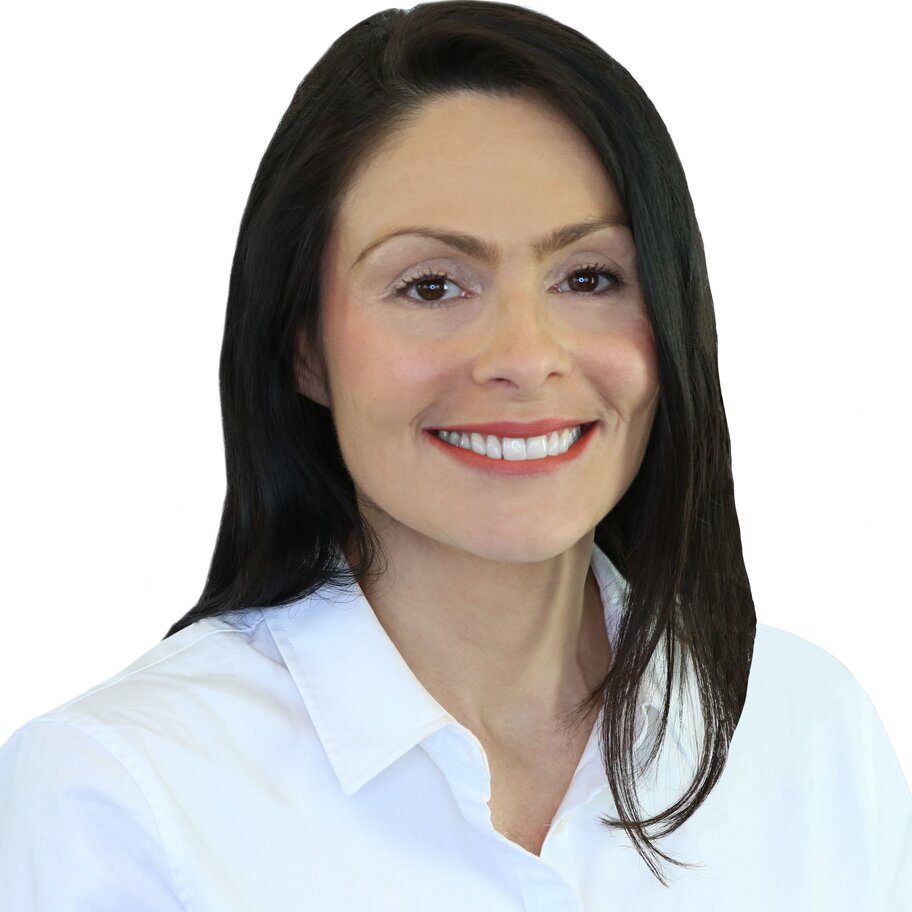 Alexis  Sandoval - Realtor in CA