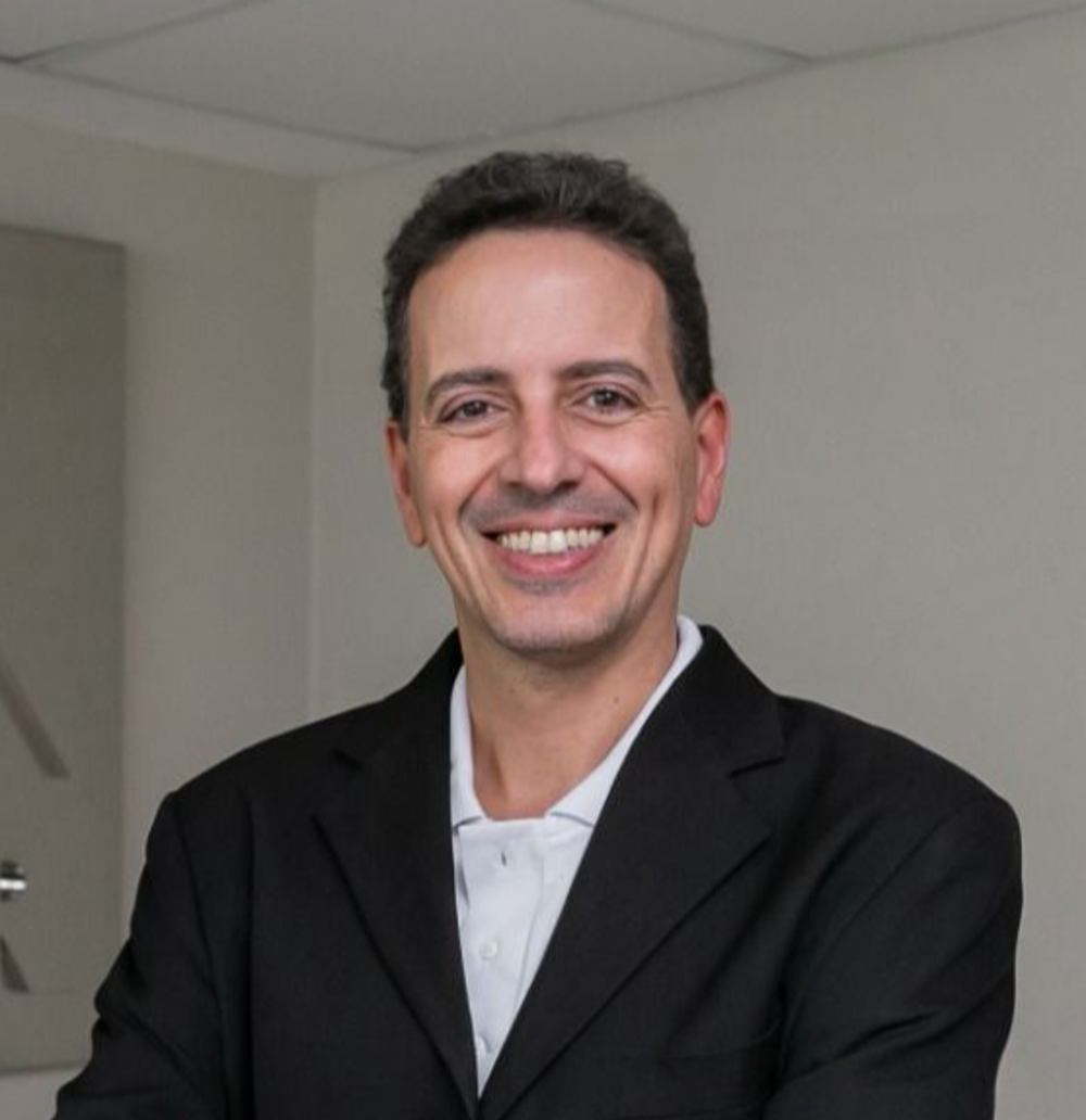 Rodrigo Almeida - Realtor in Celebration, FL